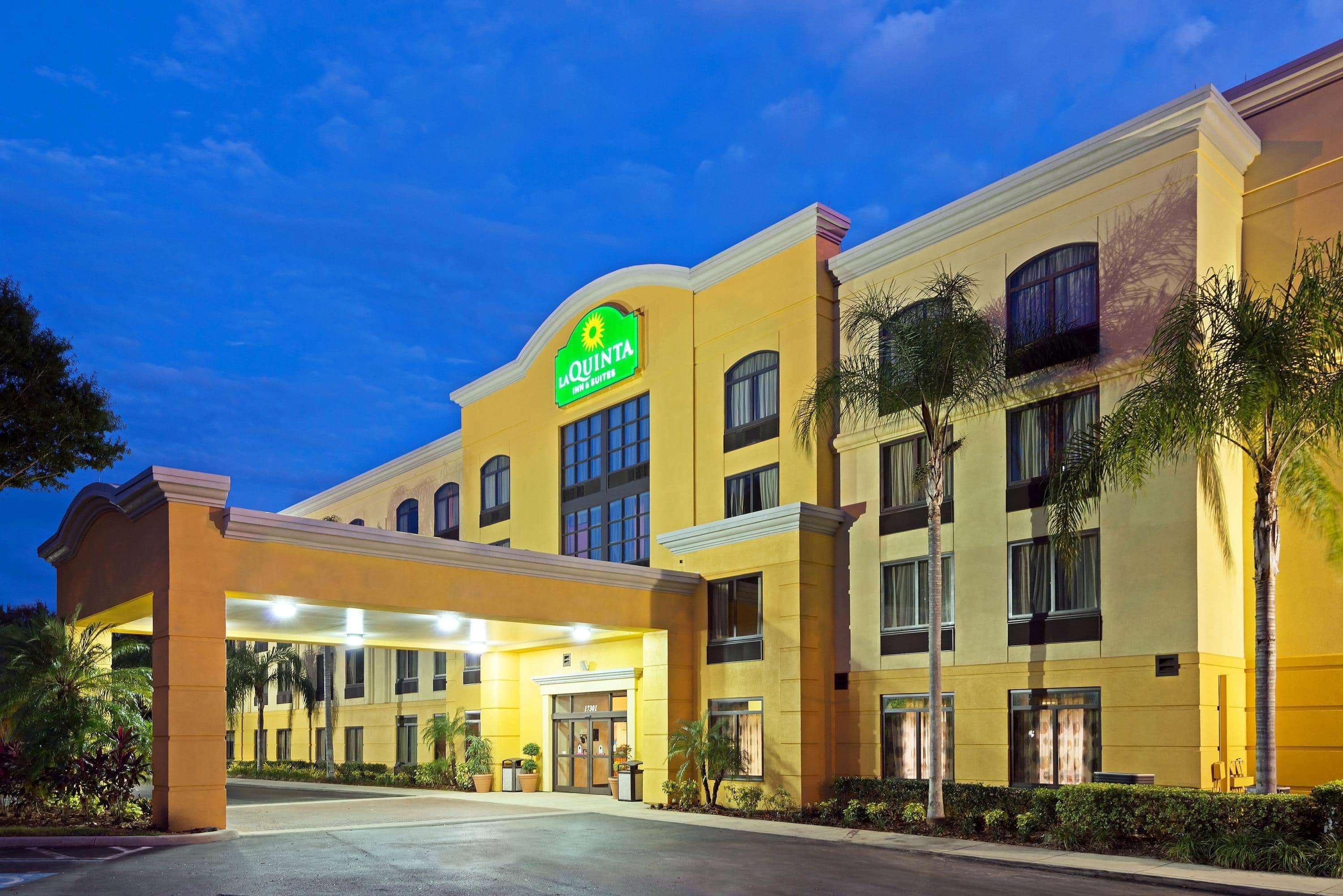 La Quinta By Wyndham Tampa North I-75 Hotel Exterior photo